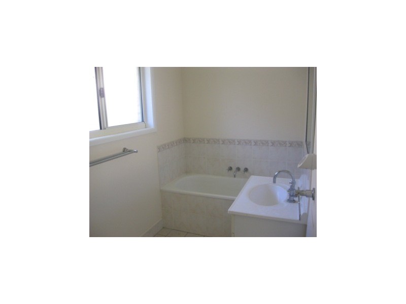 8 Sabel Blvd, Jubilee Pocket QLD 4802