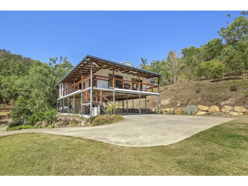 59 Parkwood Terrace, Cannonvale QLD 4802