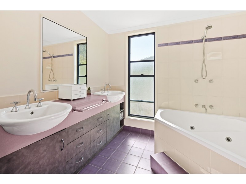 59 Parkwood Terrace, Cannonvale QLD 4802