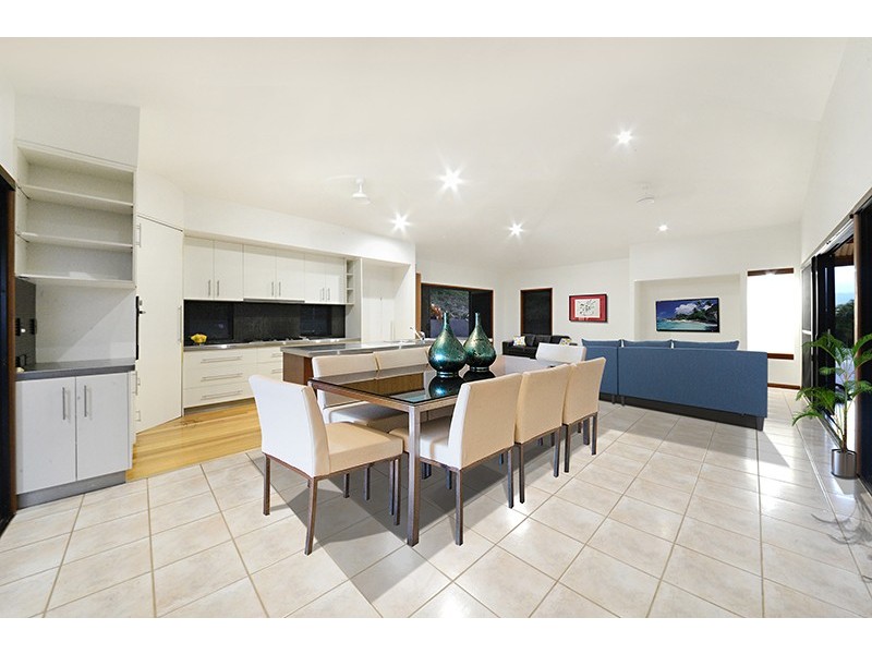 38 Parkwood Terrace, Cannonvale QLD 4802
