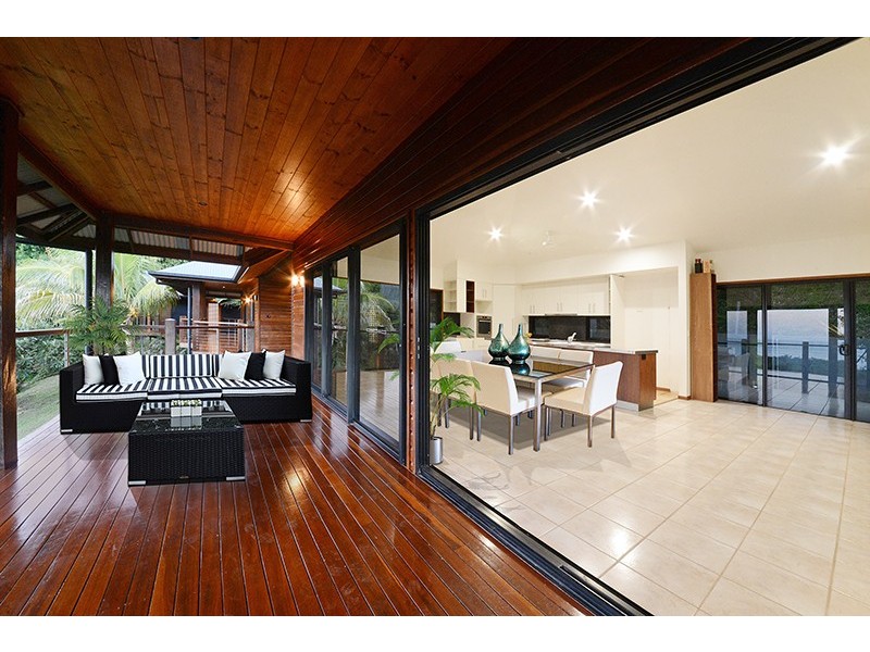 38 Parkwood Terrace, Cannonvale QLD 4802
