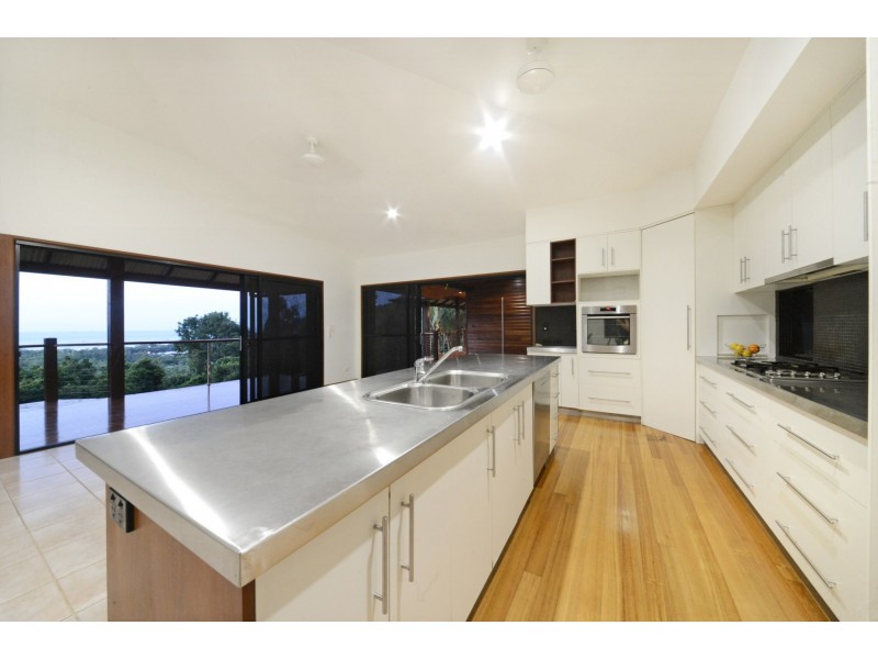 38 Parkwood Terrace, Cannonvale QLD 4802