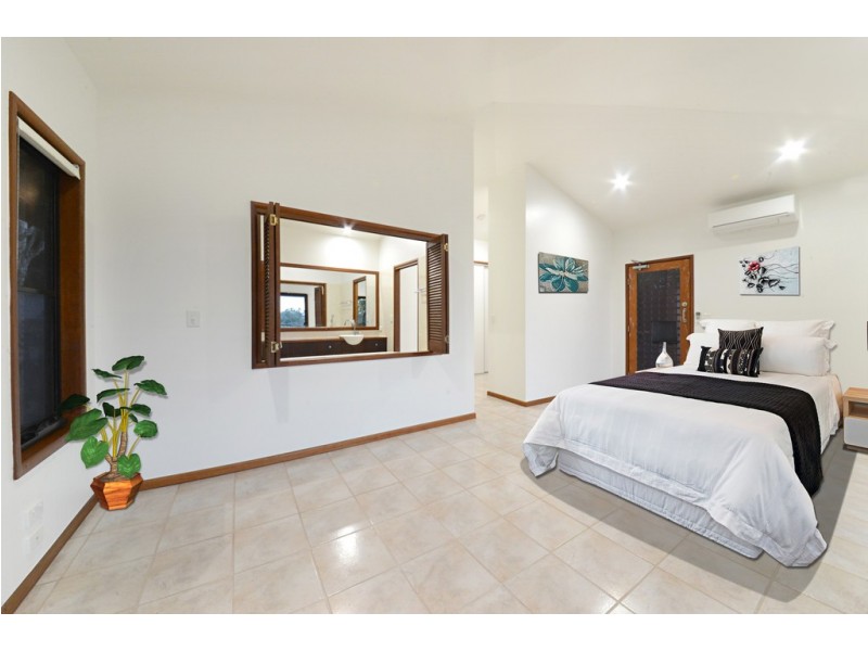 38 Parkwood Terrace, Cannonvale QLD 4802