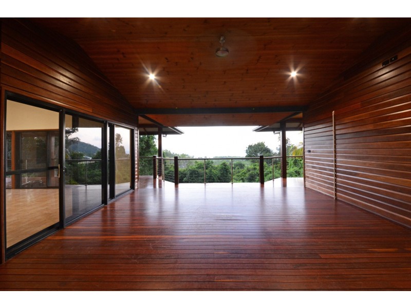 38 Parkwood Terrace, Cannonvale QLD 4802