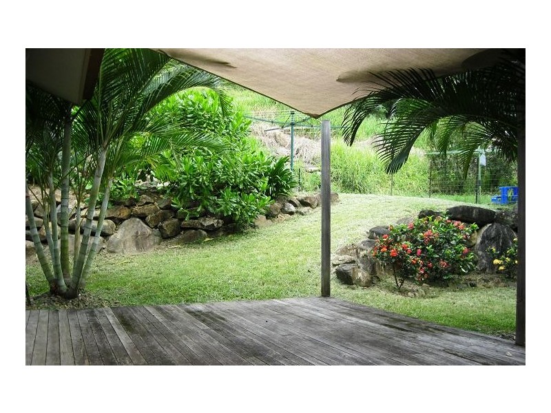 35 South Molle Blvd, Cannonvale QLD 4802