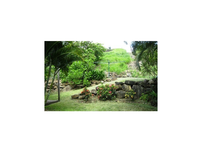 35 South Molle Blvd, Cannonvale QLD 4802