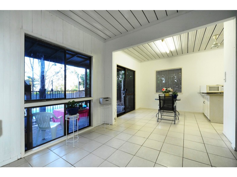 4 Balaka St, Cannonvale QLD 4802