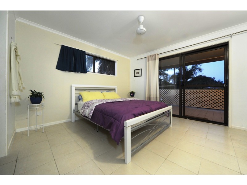 4 Balaka St, Cannonvale QLD 4802