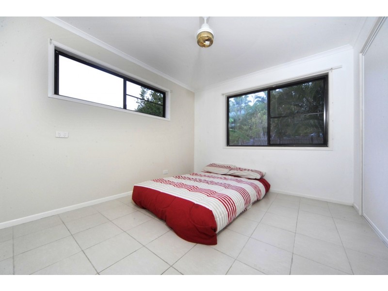 4 Balaka St, Cannonvale QLD 4802