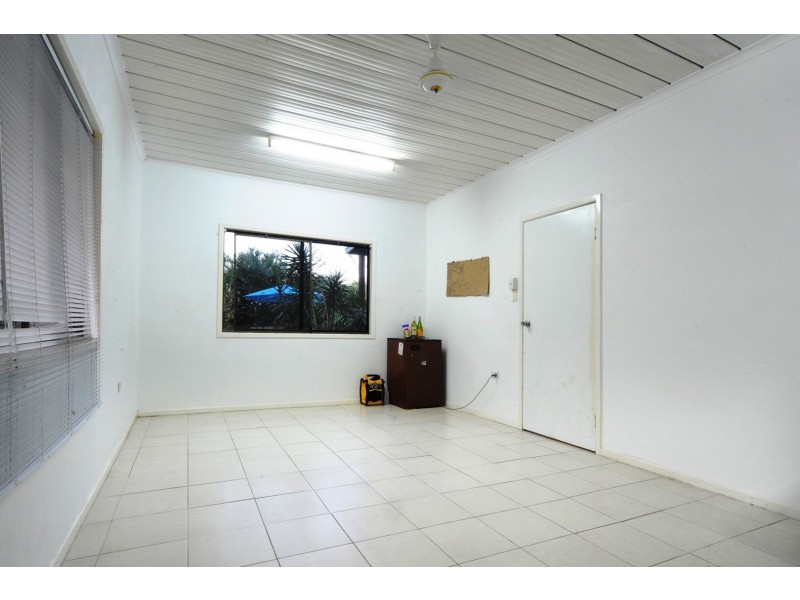 4 Balaka St, Cannonvale QLD 4802