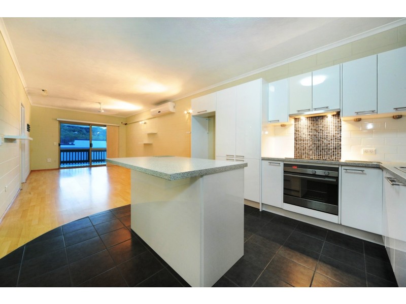 3/5 Border Drive, Cannonvale QLD 4802