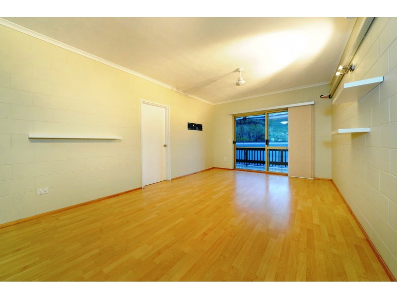 3/5 Border Drive, Cannonvale QLD 4802