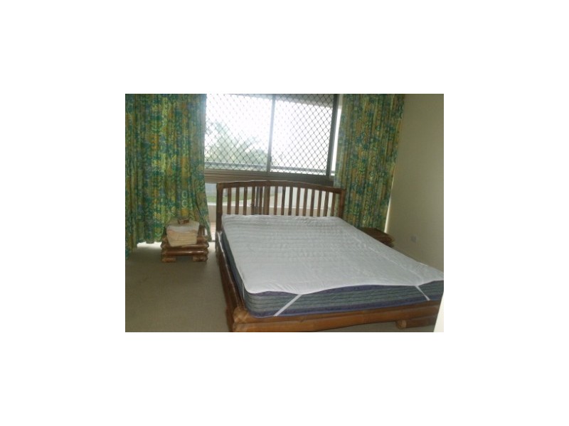 Unit 2 / 2 Eshelby Drive, Cannonvale QLD 4802