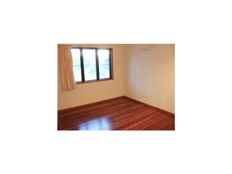 11/36 Coral Esplanade, Cannonvale QLD 4802