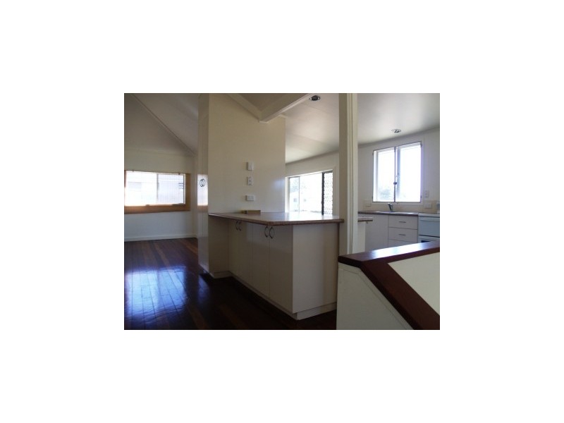 27 Peters Avenue, Midge Point QLD 4799