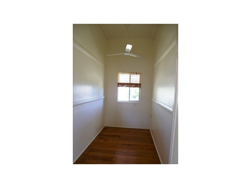 27 Peters Avenue, Midge Point QLD 4799