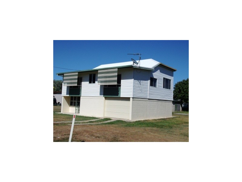 27 Peters Avenue, Midge Point QLD 4799