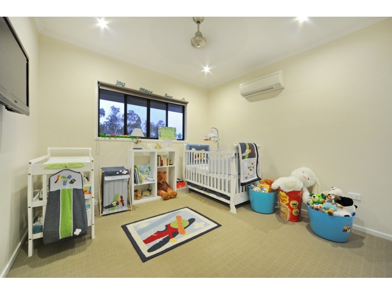 5 Scenic Ridge Drive, Cannonvale QLD 4802