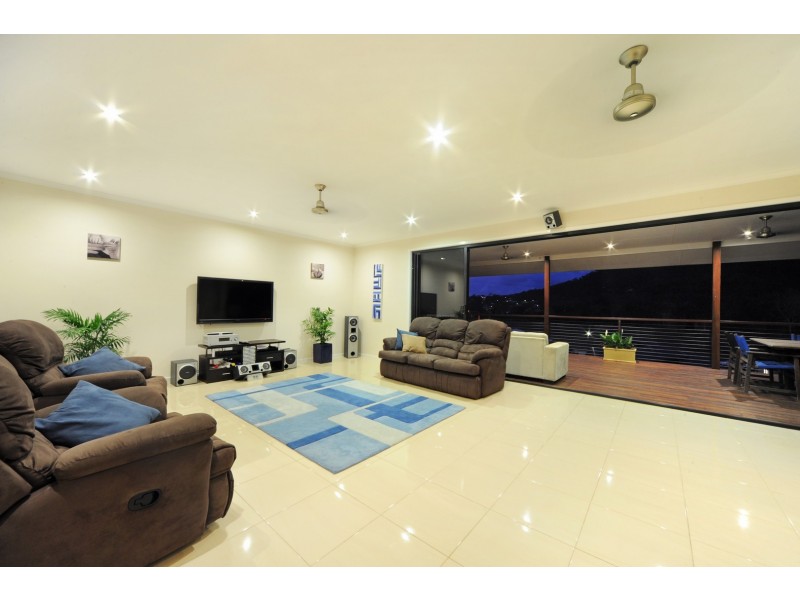 5 Scenic Ridge Drive, Cannonvale QLD 4802
