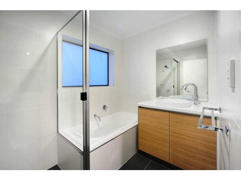 59 Parker Road, Cannonvale QLD 4802