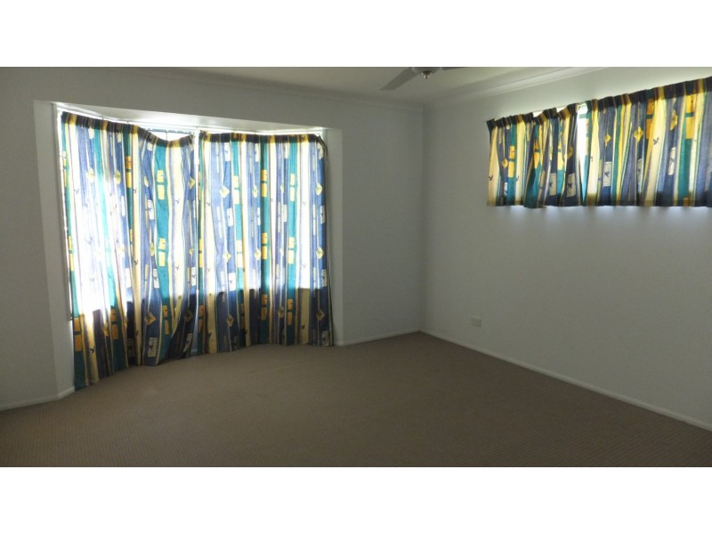 7 Hazelwood Cres, Cannonvale QLD 4802