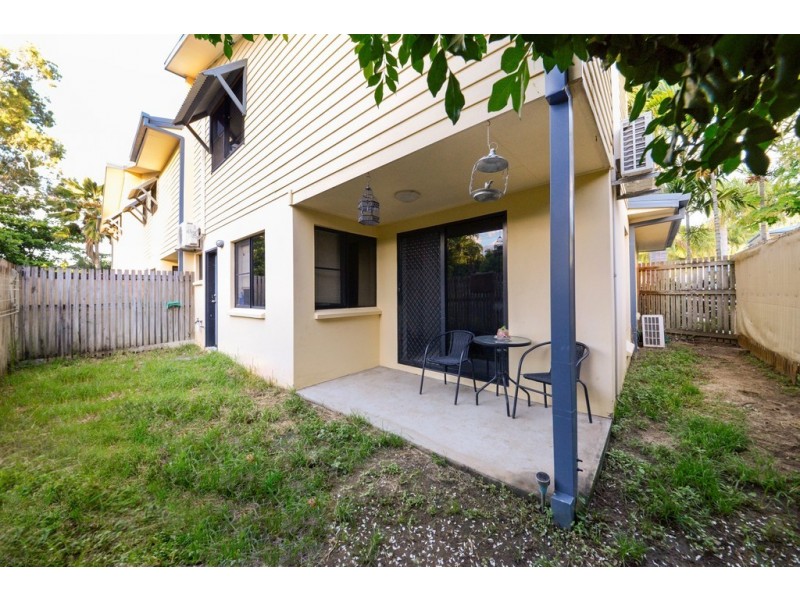 7/16 Beach Road, Cannonvale QLD 4802