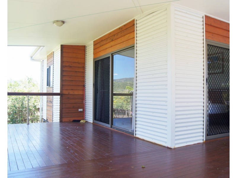 8 Wills Court, Cannonvale QLD 4802