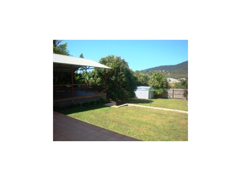 23 Grace Avenue, Cannonvale QLD 4802