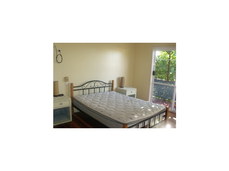 4 Katoota Court, Cannonvale QLD 4802