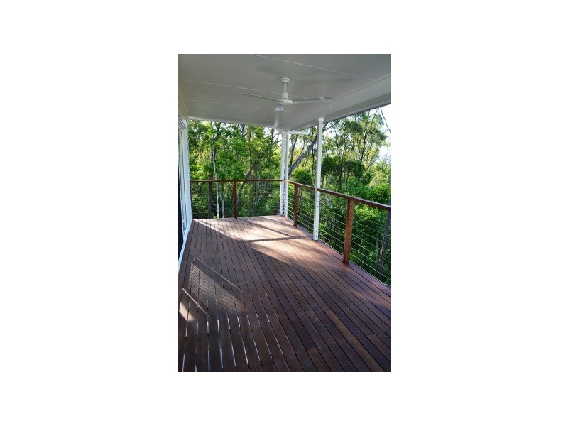6/13 Yachtsman Pde, Cannonvale QLD 4802