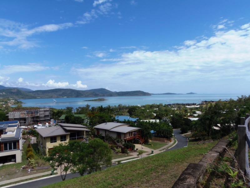 74 Eshelby Drive, Cannonvale QLD 4802