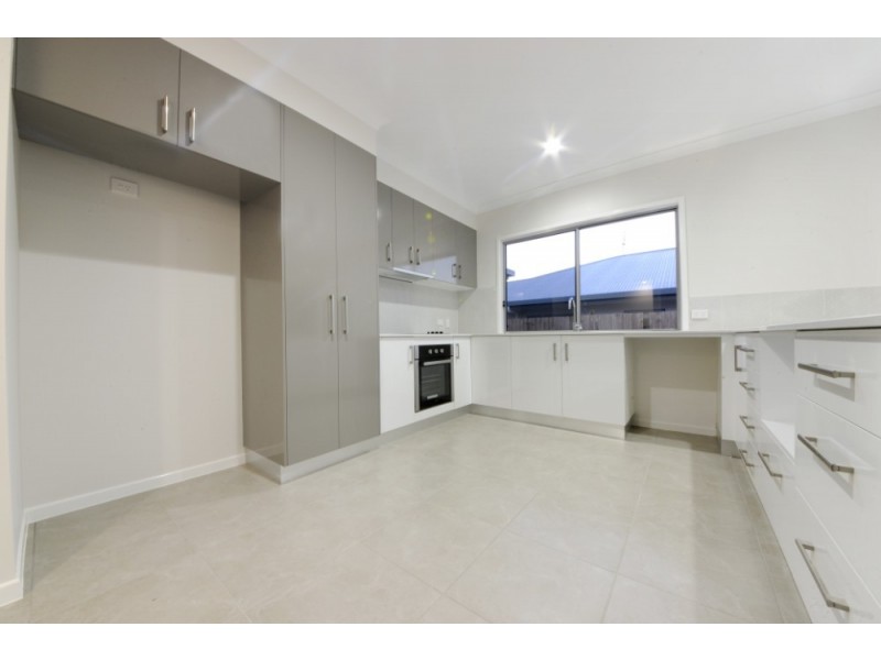 19 Twin Creek Court, Cannonvale QLD 4802