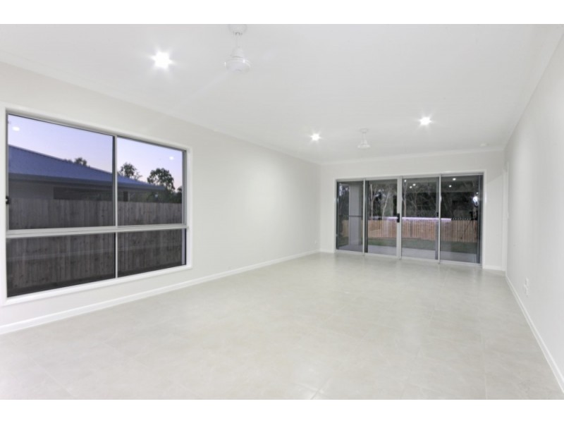 19 Twin Creek Court, Cannonvale QLD 4802