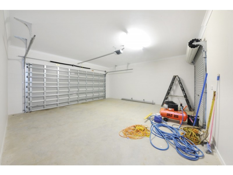 19 Twin Creek Court, Cannonvale QLD 4802