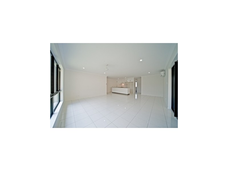 18 (Lot 64) Companion Way, Cannonvale QLD 4802