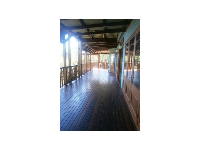 6 Gregory Court, Cannonvale QLD 4802