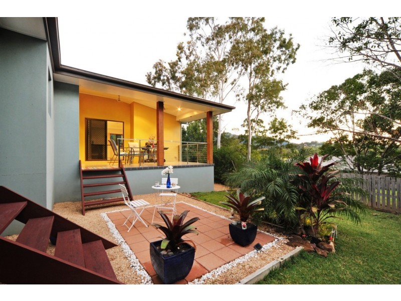 16 Links Dr, Cannonvale QLD 4802