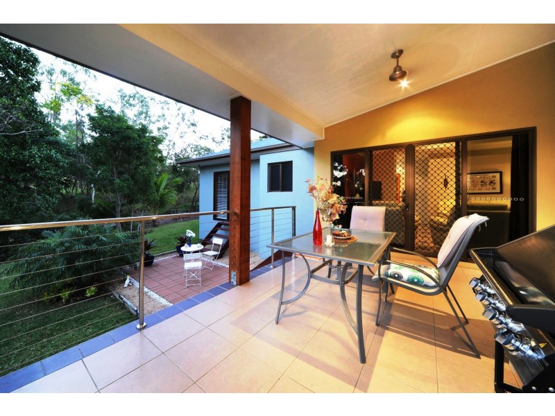 16 Links Dr, Cannonvale QLD 4802