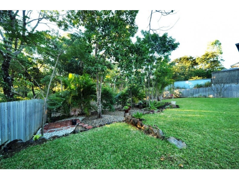 16 Links Dr, Cannonvale QLD 4802