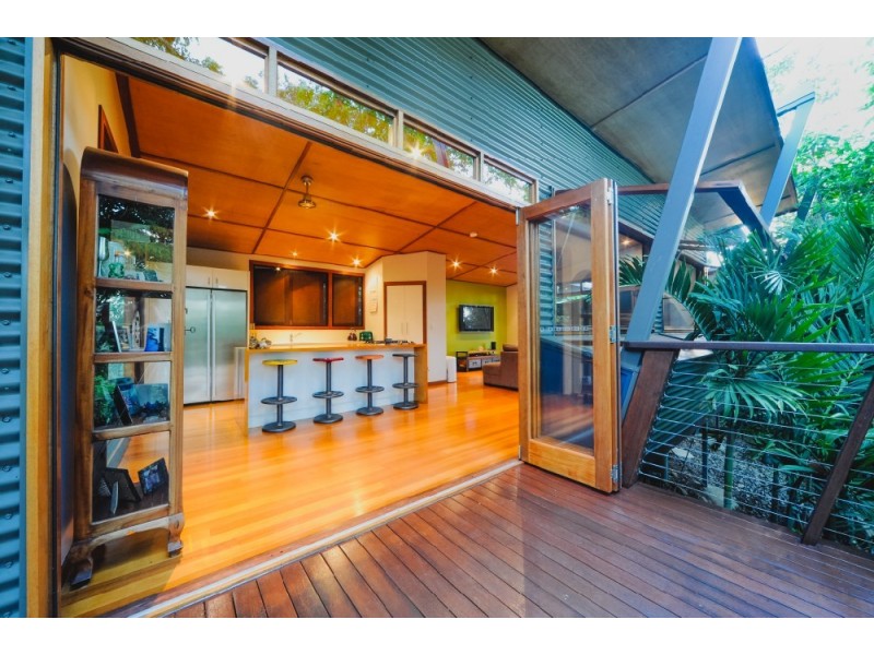 83 Parkland Drive, Cannonvale QLD 4802