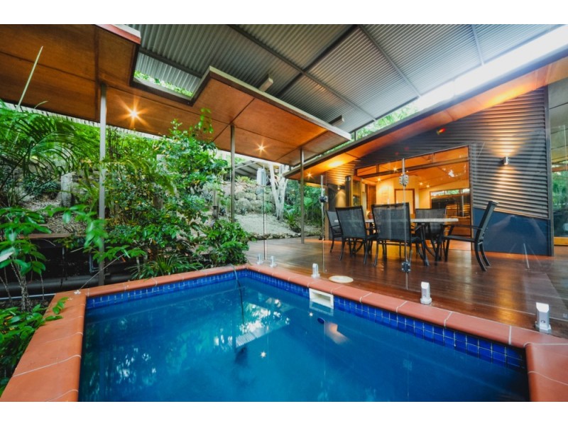 83 Parkland Drive, Cannonvale QLD 4802