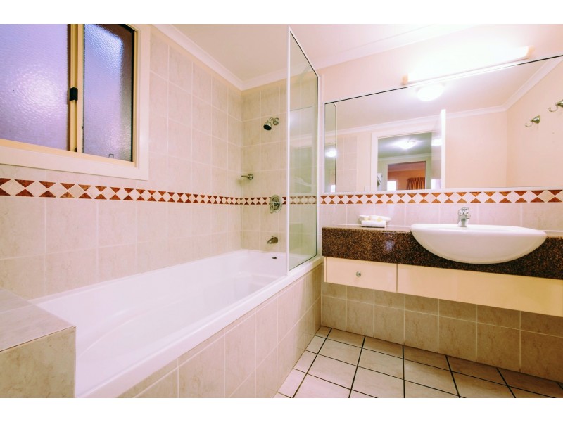 5/18 Golden Orchid Dr, Airlie Beach QLD 4802