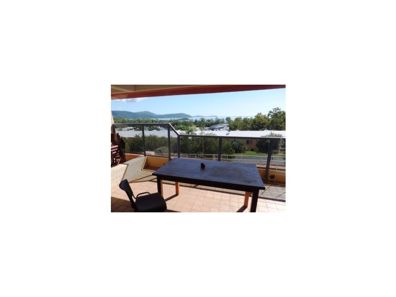 28/2 Eshelby Drive, Cannonvale QLD 4802