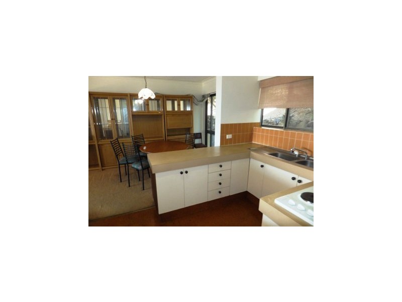 28/2 Eshelby Drive, Cannonvale QLD 4802