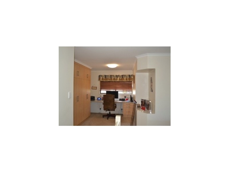 27 Manooka Drive, Cannonvale QLD 4802