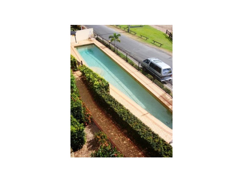 10/36 Coral Esplanade, Cannonvale QLD 4802