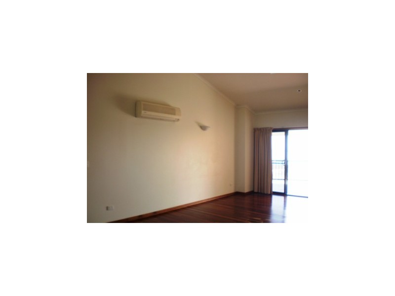 10/36 Coral Esplanade, Cannonvale QLD 4802