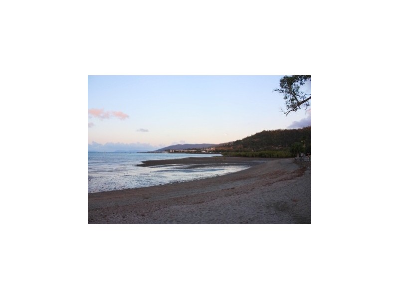 10/36 Coral Esplanade, Cannonvale QLD 4802