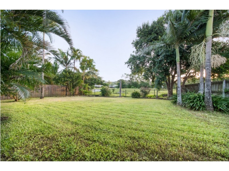 46 Valley Drive, Cannonvale QLD 4802