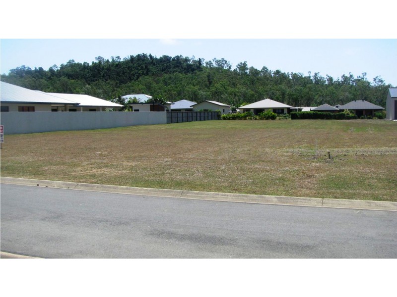 13 Henderson Street, Cannonvale QLD 4802